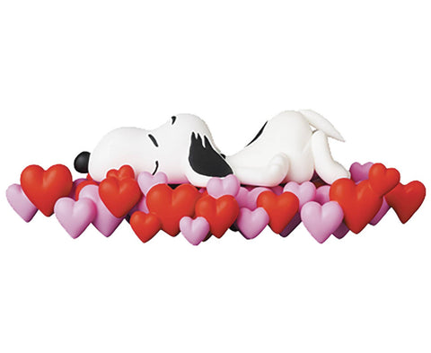 Peanuts Full Of Heart Snoopy