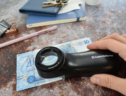 LU 152 8X magnifying glass 